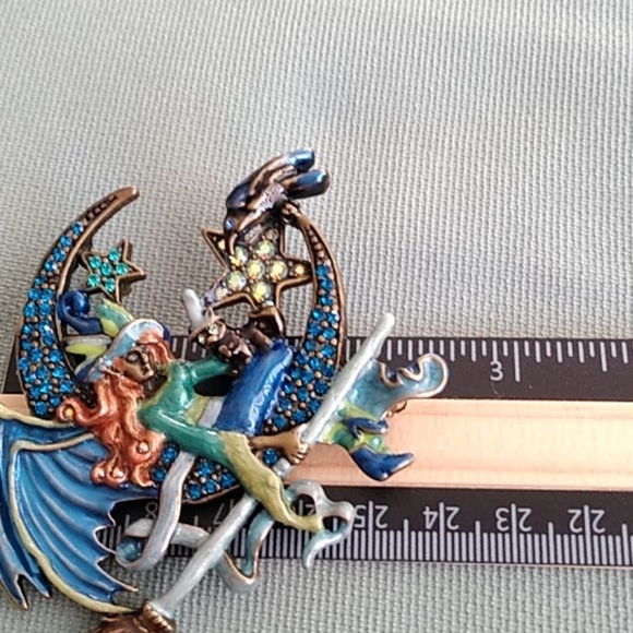 KIRKS FOLLY MOON DIVA PIN/PENDENT - Picture 6 of 10